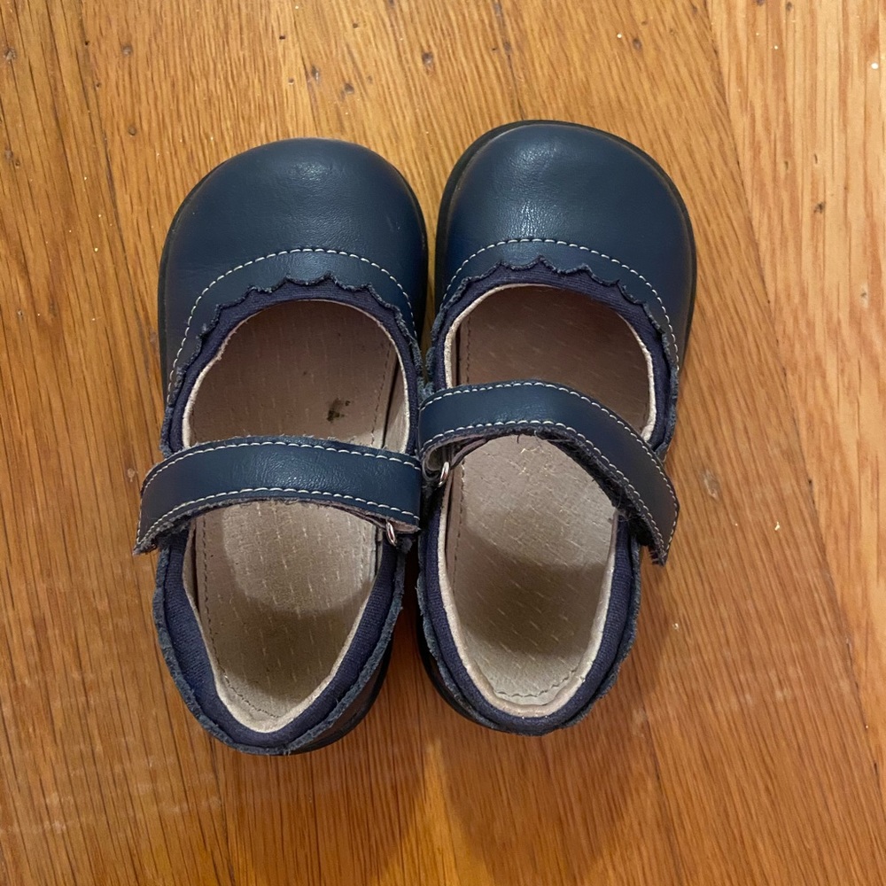 Navy See Kai Run Mary Janes sz 7